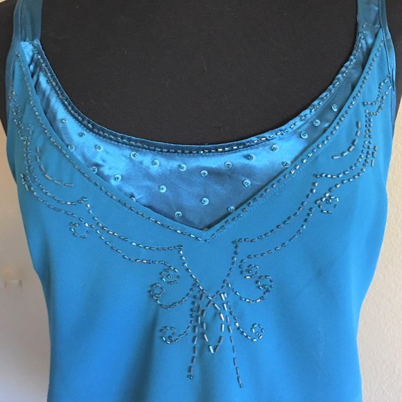 Vibrant blue sequin and bead adorned layered top - Picture 5 of 14
